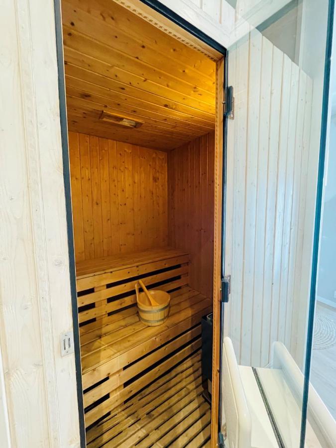 Gite "Au Fourneau" Spa Exterior foto