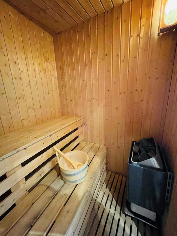 Gite "Au Fourneau" Spa Exterior foto