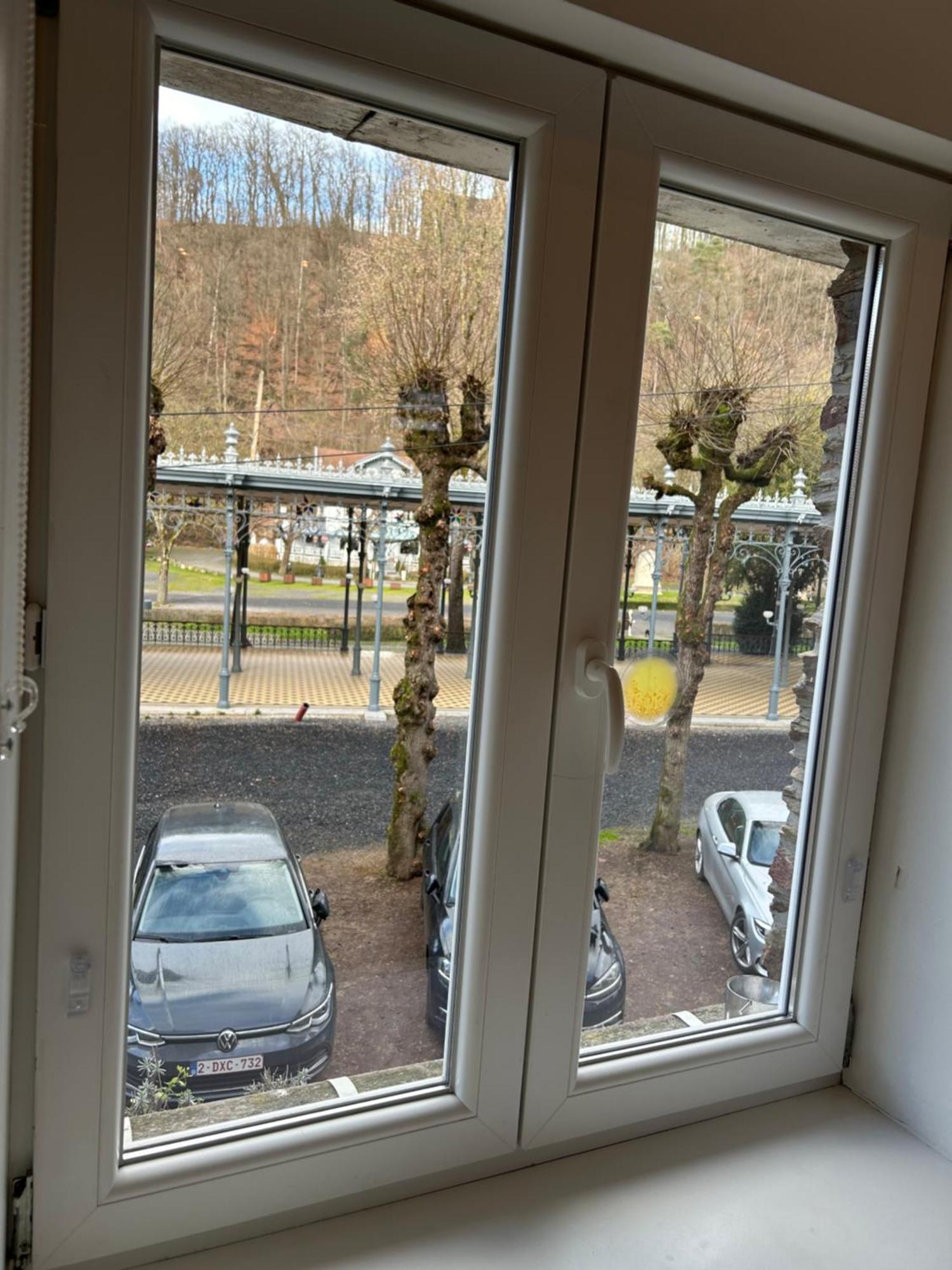 Gite "Au Fourneau" Spa Exterior foto